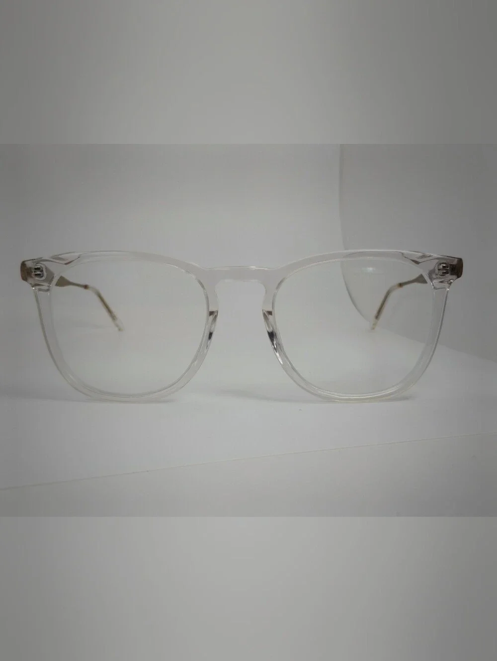 Vinyl. Clear Frame. Unisex Eyeglasses - Transparent Gold Classic Style.